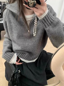 时尚百搭翻v领百搭时尚简约图片