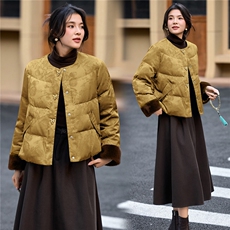 2025年冬季宽松高端皮草新中式民族风提花羽绒服唐装外套，女装羽绒服，简韵佳