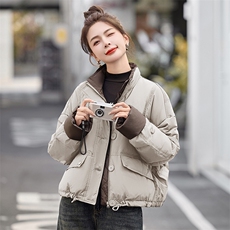 设计感针织拼接短款羽绒服女2025年冬季新款小个子加厚韩版面包服，女装羽绒服，美沁