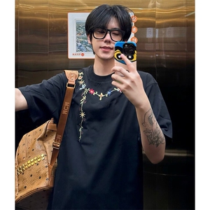 万针全刺绣工艺抖音得物高品质260克重磅纯棉双纱美式高街短袖T恤图片