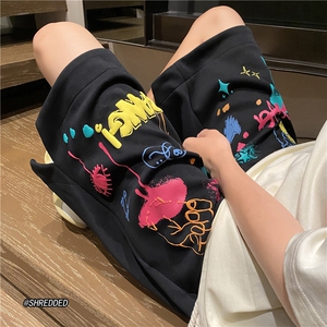 ins潮流发泡卡通印花休闲短裤宽松五分裤B315-K23325-p45控58图片