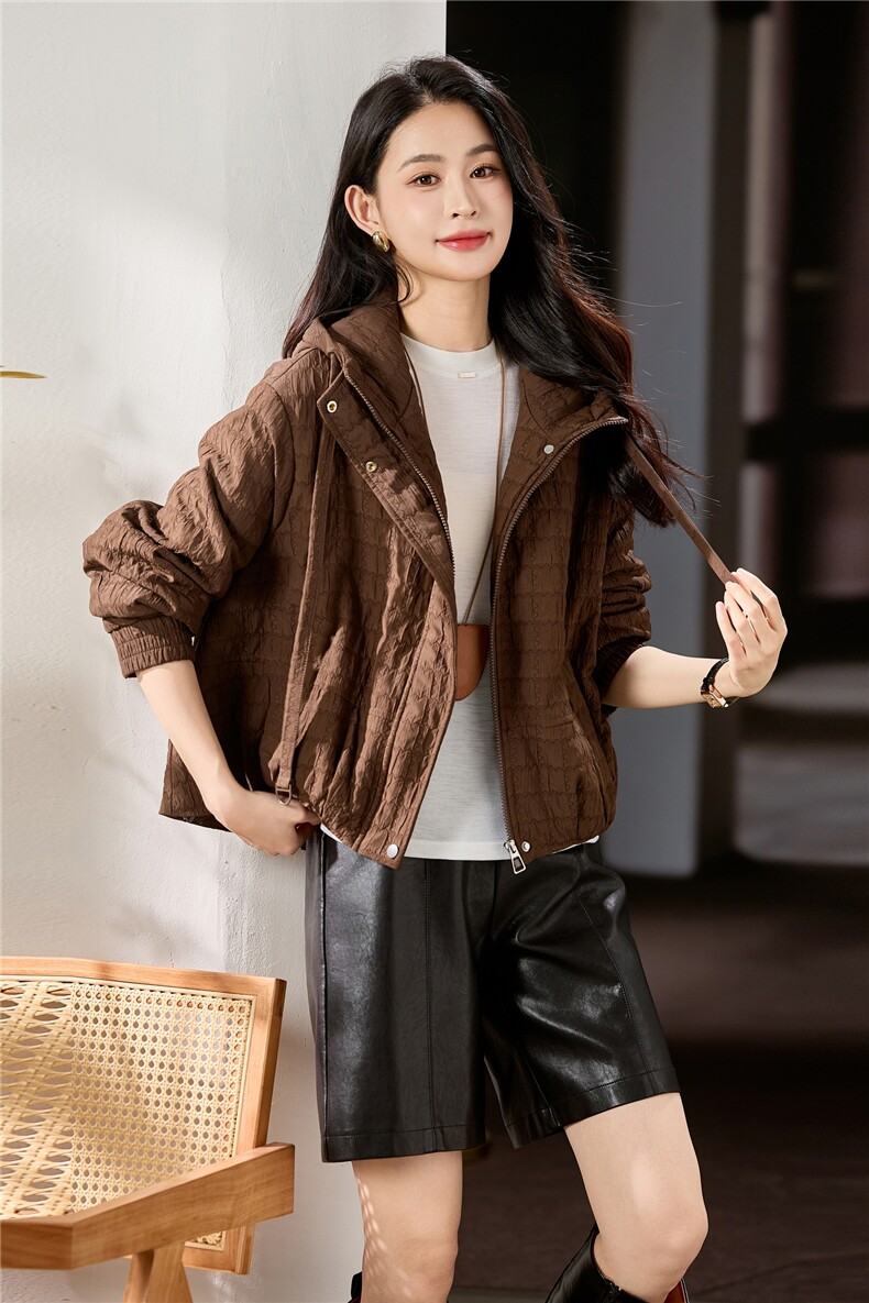2025冬装新款特殊工艺连帽短款夹棉外套,女装棉衣/棉服,梦芯尔