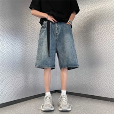 蓝色配腰带