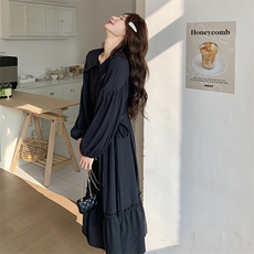 黑色长袖娃娃领连衣裙女春秋季2025超火新款蝴蝶结收腰显瘦长裙子，女装连衣裙，浙宝208