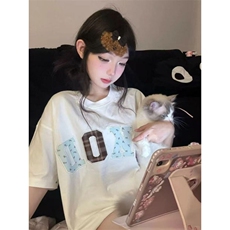 白色