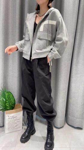 设计款后背刺绣卫衣外套，女装卫衣/绒衫，姚姚家