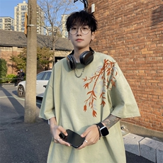 奶绿色