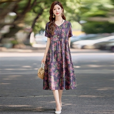 现货，，复古减龄碎花连衣裙女装2025年新款夏季气质收腰棉麻裙子，女装连衣裙，依万里