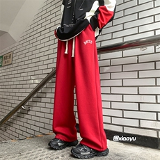 酒红色