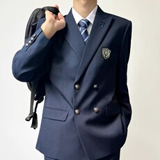 藏青色