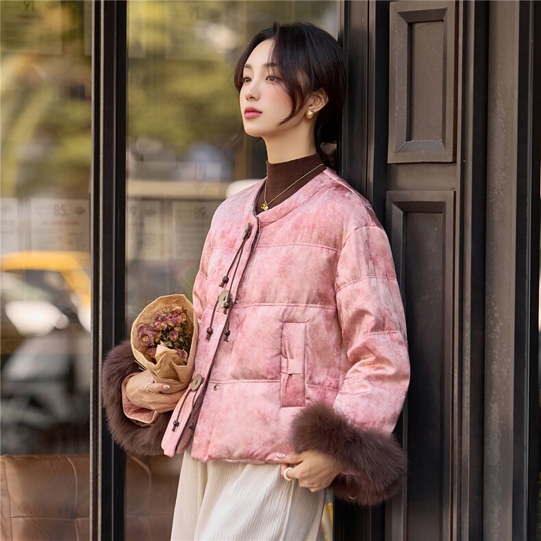 2025冬装新款新中式时尚潮流9绒羽绒服外套,女装羽绒服,曼琳思菲