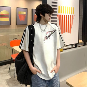 抖音得物高品质二开240克宽松纯棉美式潮牌三条杠织带短袖T恤图片
