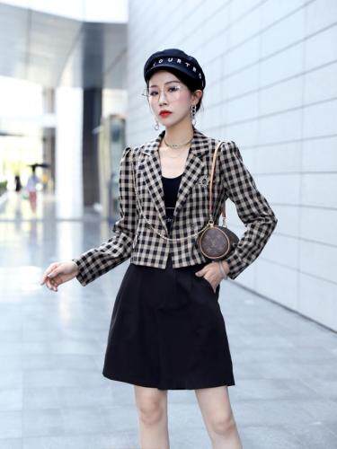 2021春款小西装，女装西装，春语雨桐