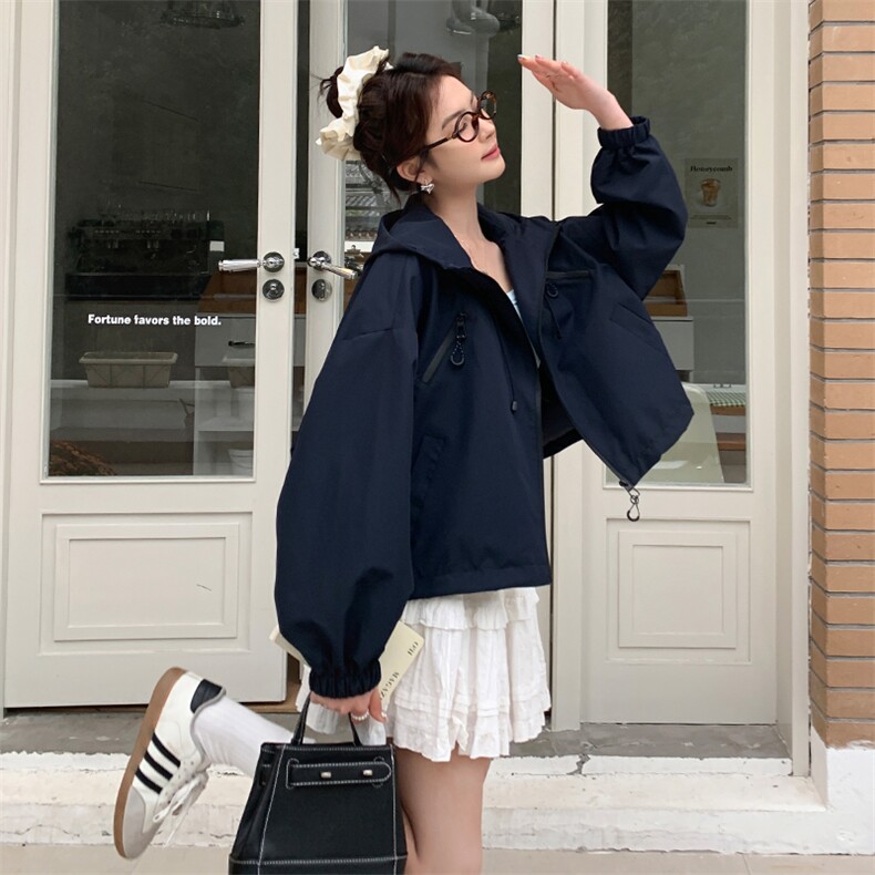 复古休闲宽松藏青色短外套女春秋2025新款小个子流行爆款夹克上衣图片