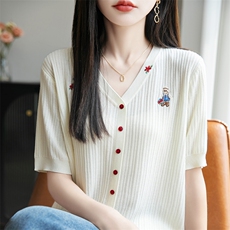 天丝刺绣撞色短袖T恤女夏季V领时尚宽松短款开衫上衣，女装T恤，羿纯羊绒高端店