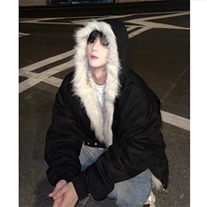 黑色
