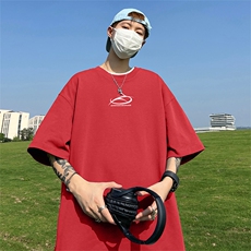 酒红色