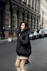 90绒羽绒服图片