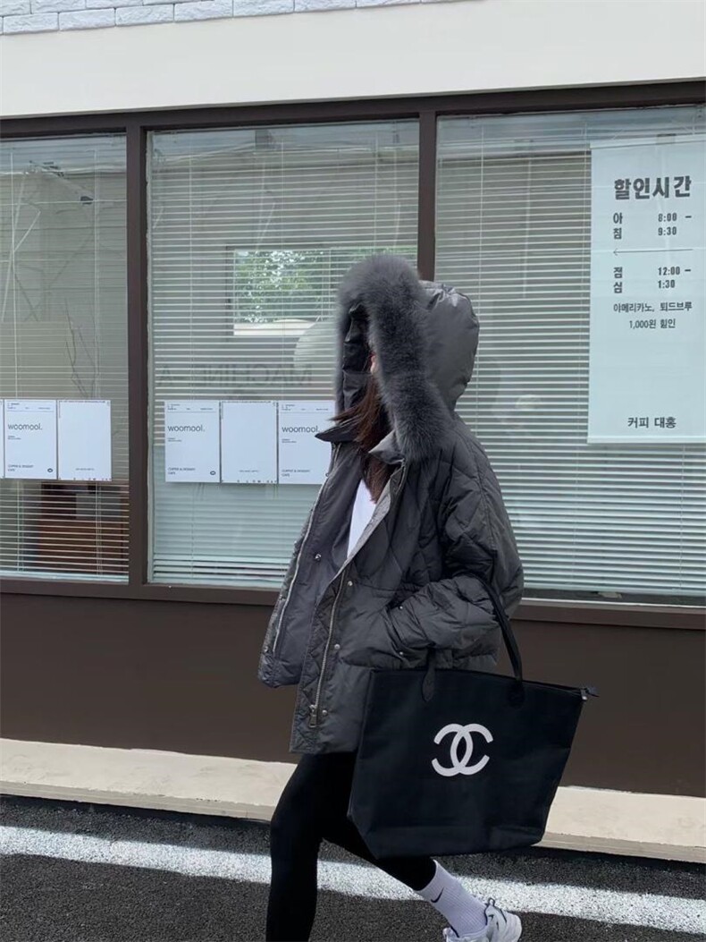 短款菱形格狐狸毛羽绒服 Size：F，女装羽绒服，里奈(1F)