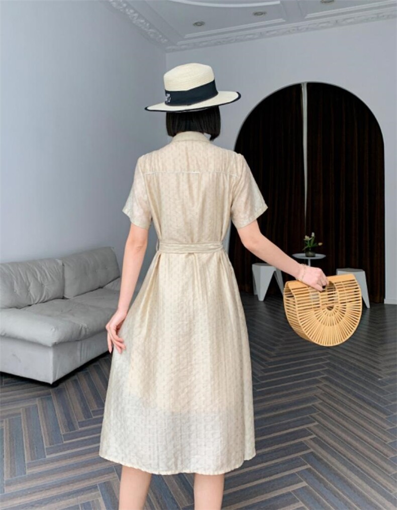 【现货】夏季新款提花连衣裙，女装连衣裙，得瑟空间