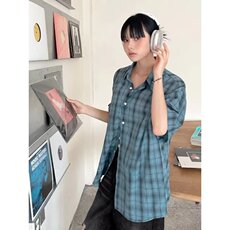 蓝色