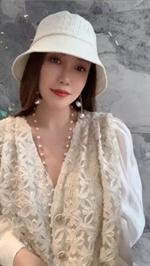 钩花镂空开衫图片
