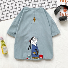 浅蓝色