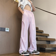 粉红色