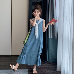 露肩披肩牛仔无袖背心连衣裙女夏2025新款学院风法式气质流行爆款图片