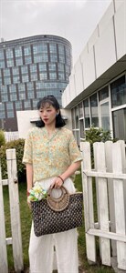 纯苎小衫裤子
时尚风巜川哲4028
风淑女风休闲风图片