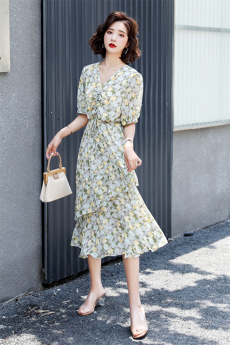 夏装2021新款气质显瘦法式高腰V领荷叶边大摆复古仙碎花连衣裙,女装连衣裙,瑶迪依秀
