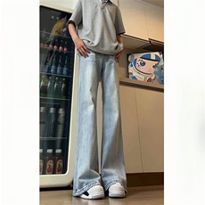 浅蓝色