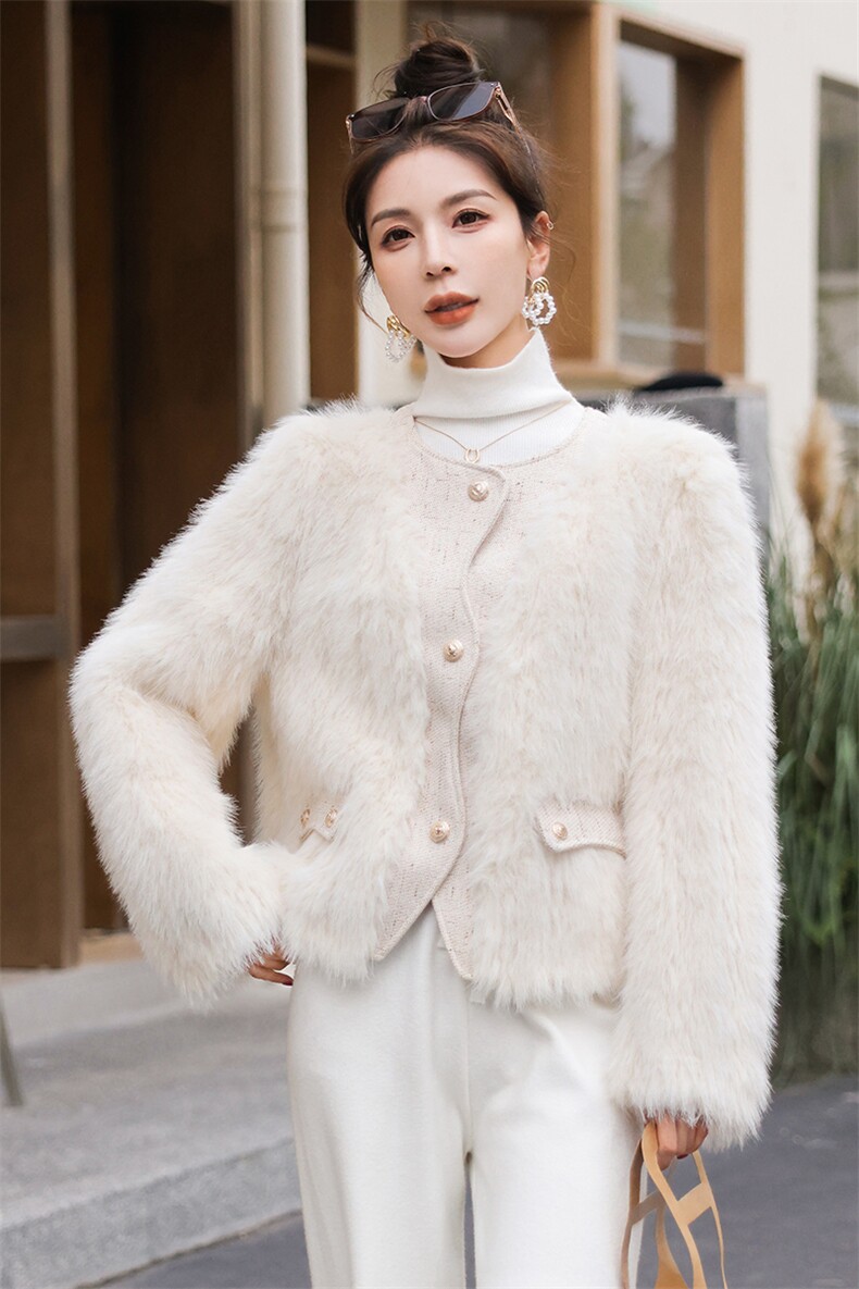 2023年冬季仿真皮毛一体小香风加厚小个子外套,女装皮草,韩蜜菓