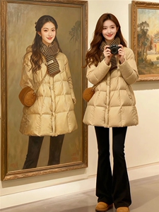 云朵泡芙羽绒服女2025冬季新款高级小个子韩系保暖白鸭绒外套图片