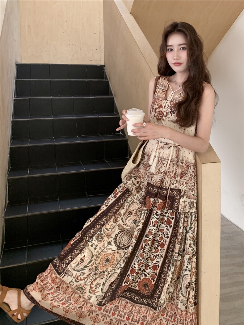 C051-碎花连衣裙-S035-P140-K208,女装连衣裙,2C051