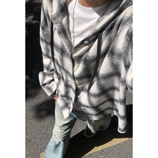 白黑色