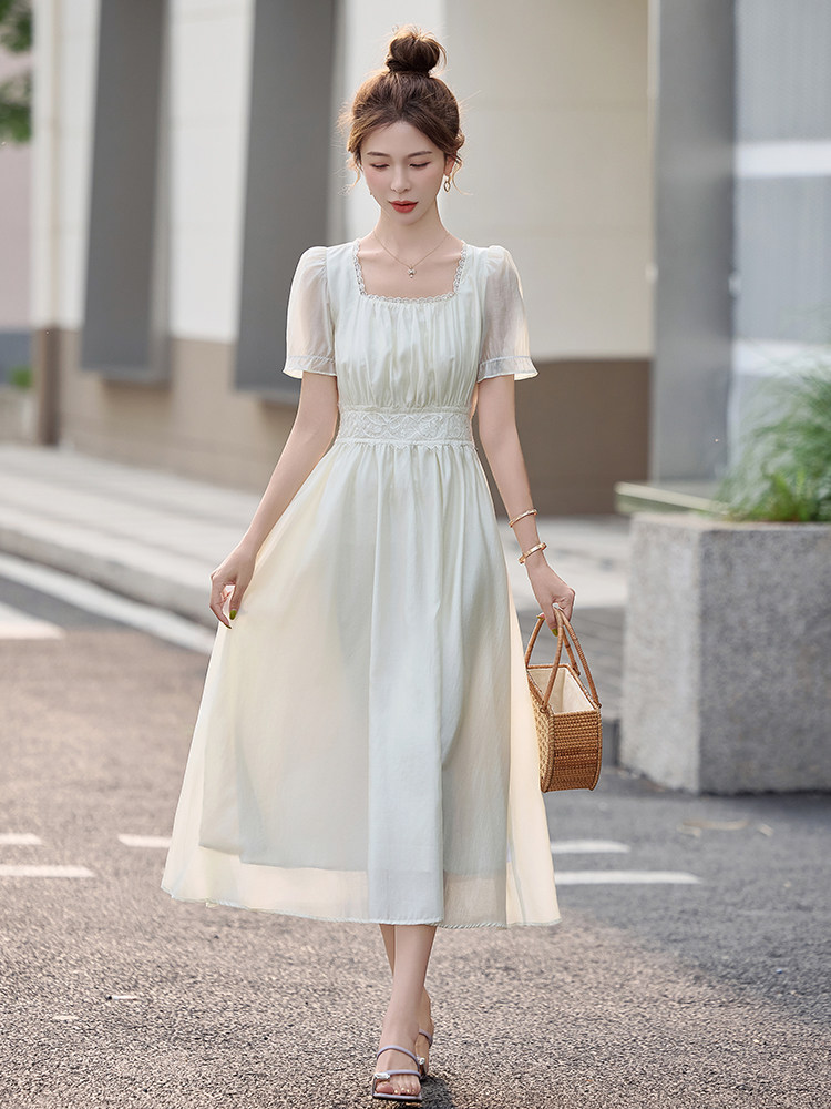 2025年夏季新款拼接蕾丝花边优雅甜美连衣裙,女装连衣裙,臻衣坊