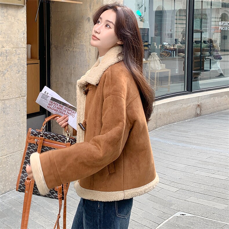 皮毛一体仿羊羔毛外套冬季2024新款小个子加厚仿麂皮绒机车服夹克,女装羊羔毛/颗粒绒,纯色衣恋