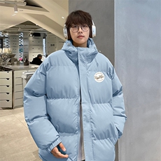 浅蓝色