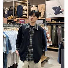 黑色
