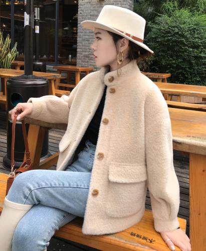 黄金貂简单不挑人，女装，米朵拉