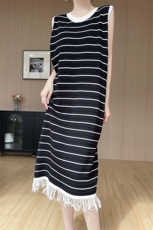 2025夏季时尚百搭潮流女士流苏无袖连衣裙，女装连衣裙，绒汀羊绒