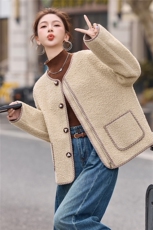 2025年冬季新款小香风毛呢皮毛一体外套，女装毛呢外套，盈茜