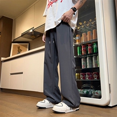 深灰色