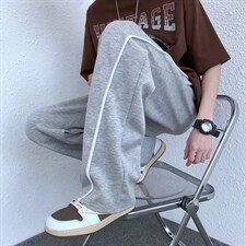 浅灰色