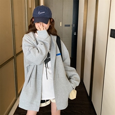浅灰色