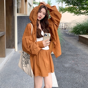 橘色防晒连帽外套短裤套装女夏2025新款减龄ootd两件套爆款超火图片