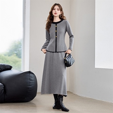 现货！秋季新款休闲简约百搭立体条纹撞色款圆领洋气两件套裙女，女装套装/套裙，宝儿家