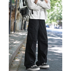 黑色