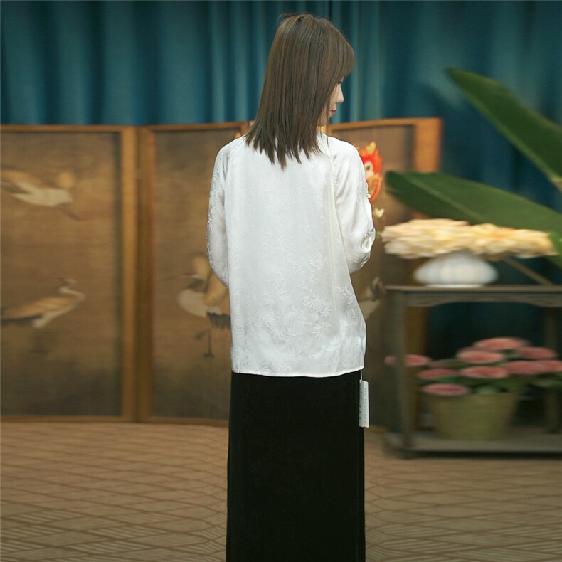 现货2024春季新款简约刺绣盘扣衬衫新中式穿搭上衣B013,女装衬衫,非你不可新中式
